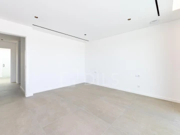 Moradia T4 para Venda em Quarteira