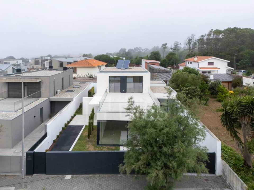 Moradia T4 para Venda em Canidelo Foto 65
