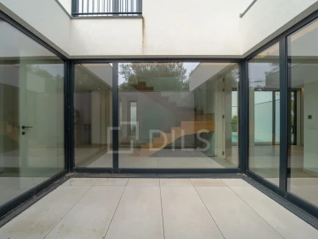 Moradia T4 para Venda em Canidelo