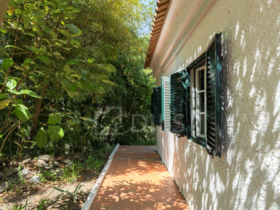 Moradia T10 para Venda em Santa Maria e São Miguel, São Martinho, São Pedro Penaferrim Foto 10