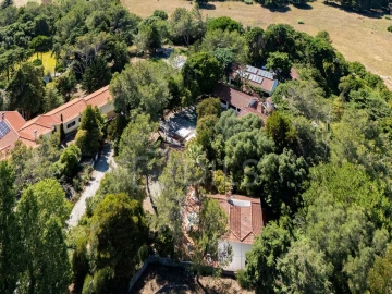 Moradia T10 para Venda em Santa Maria e São Miguel, São Martinho, São Pedro Penaferrim