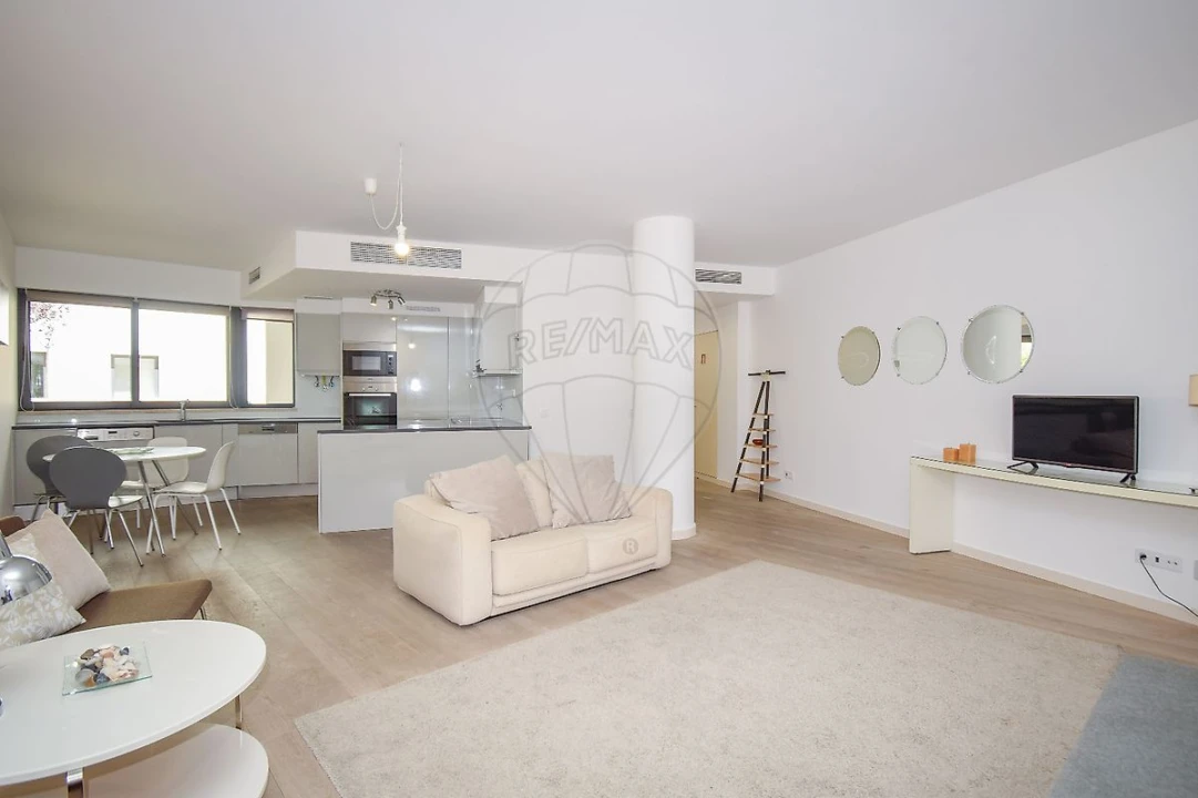 Apartamento T1 para Venda em Misericórdia Foto 11