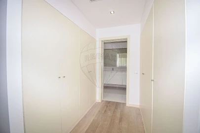 Apartamento T1 para Venda em Misericórdia