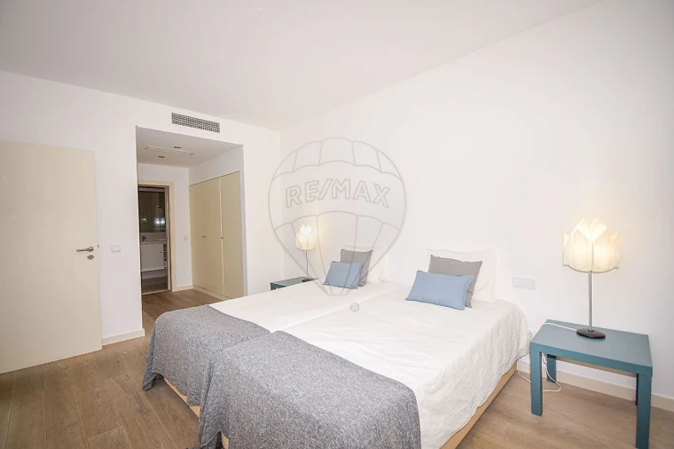 Apartamento T1 para Venda em Misericórdia Foto 7