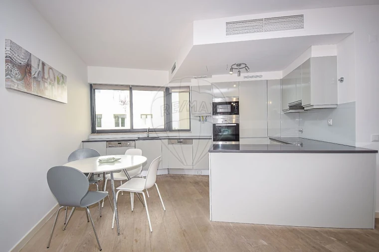 Apartamento T1 para Venda em Misericórdia Foto 17