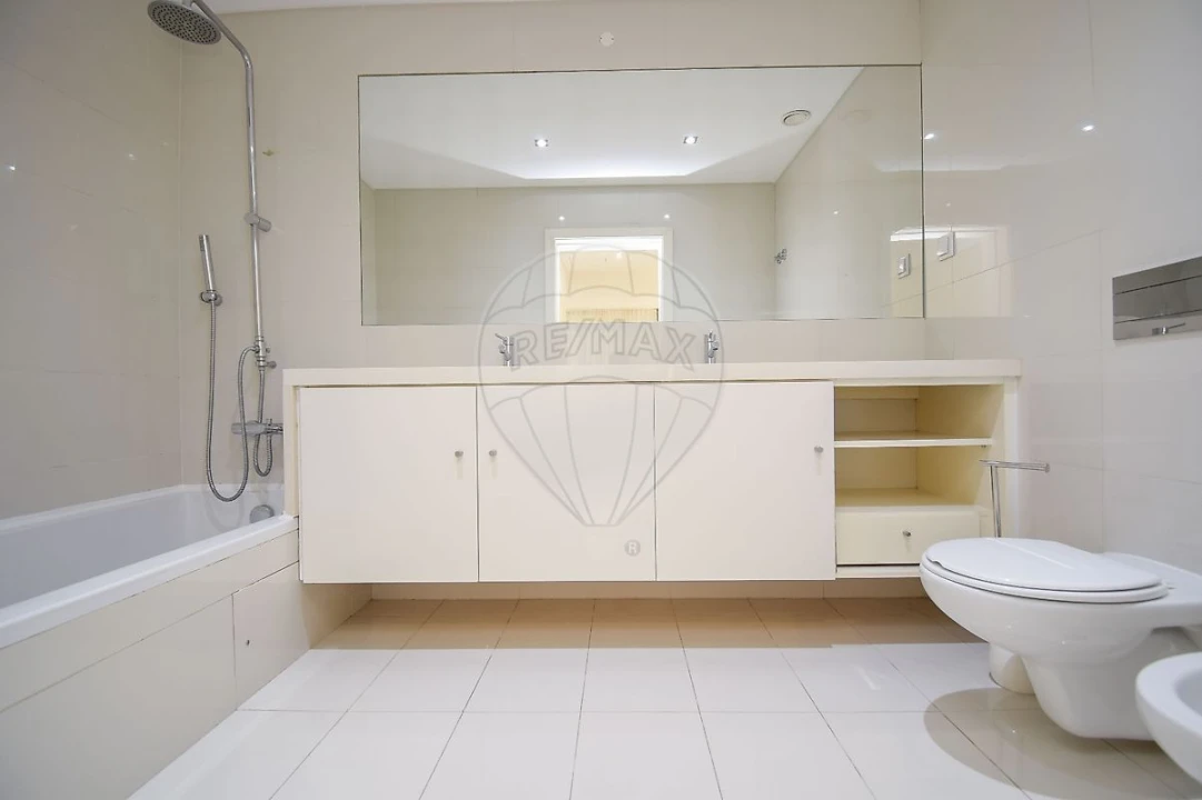 Apartamento T1 para Venda em Misericórdia Foto 1