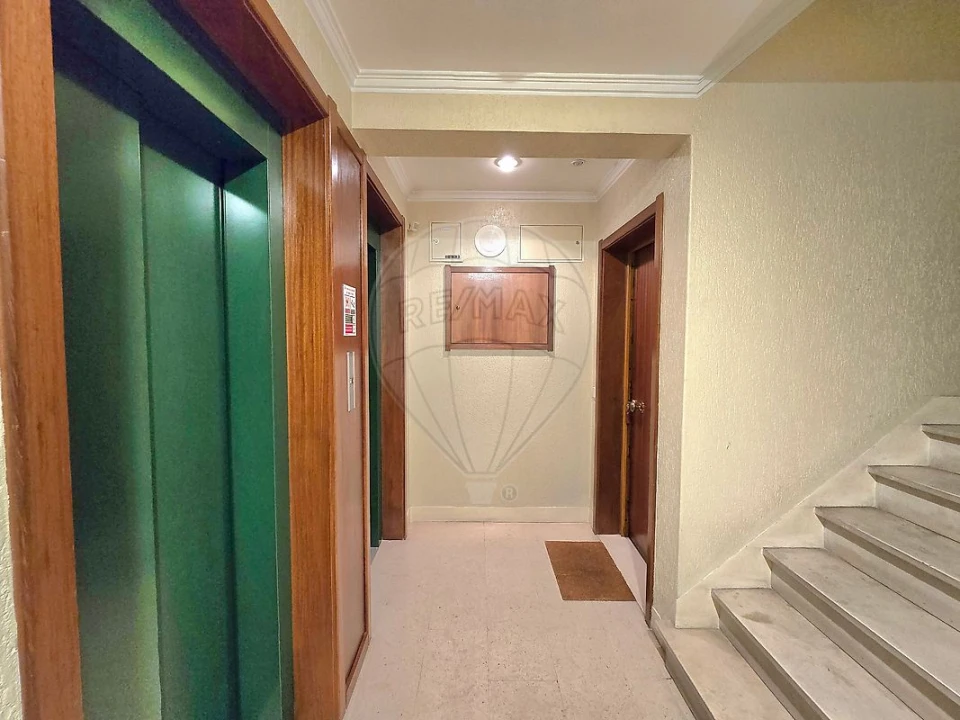 Apartamento T2 para Arrendamento em São Domingos de Benfica Foto 20