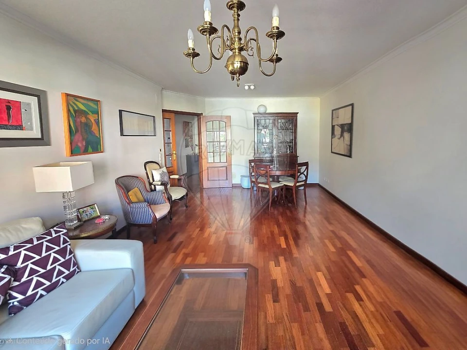Apartamento T2 para Arrendamento em São Domingos de Benfica Foto 1