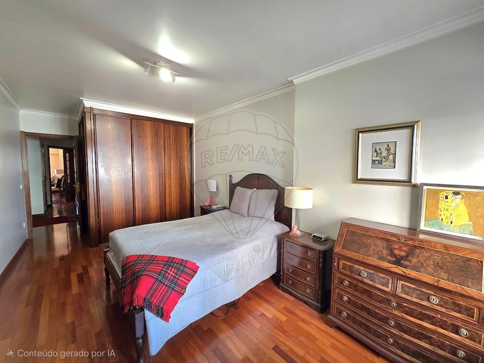 Apartamento T2 para Arrendamento em São Domingos de Benfica Foto 32