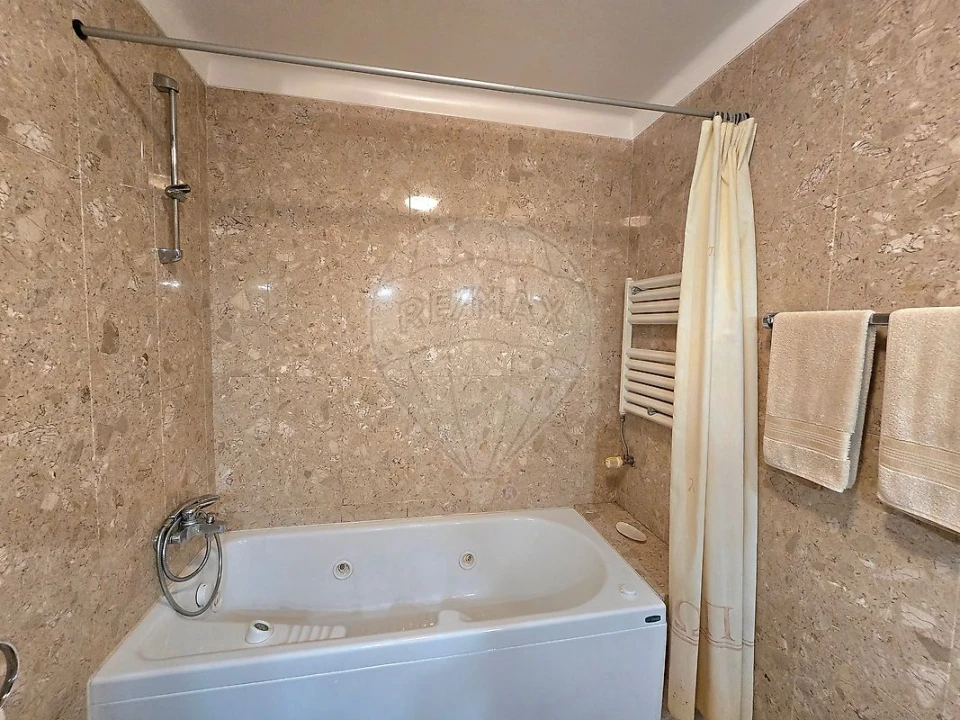 Apartamento T2 para Arrendamento em São Domingos de Benfica Foto 10