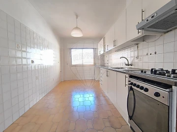 Apartamento T2 para Venda em Queluz e Belas