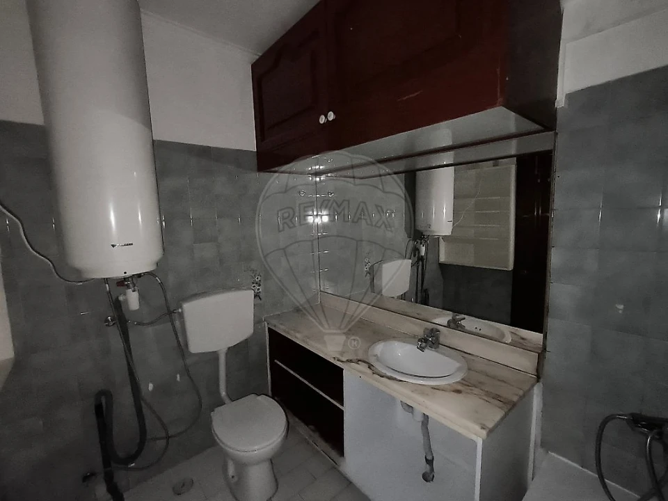 Apartamento T2 para Venda em Queluz e Belas Foto 26