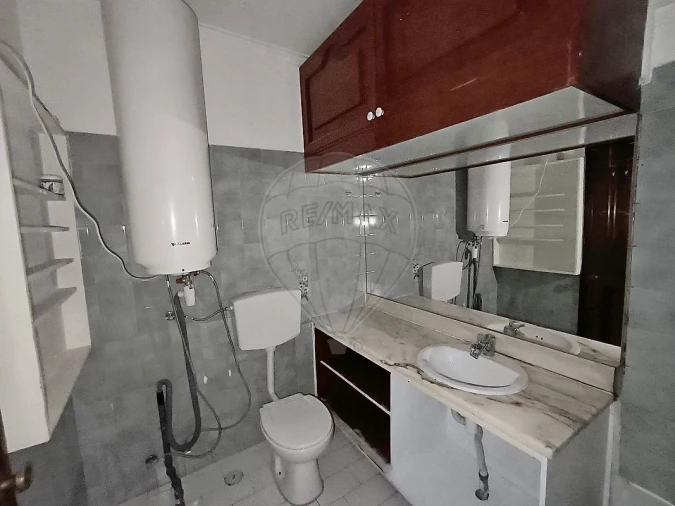 Apartamento T2 para Venda em Queluz e Belas Foto 25