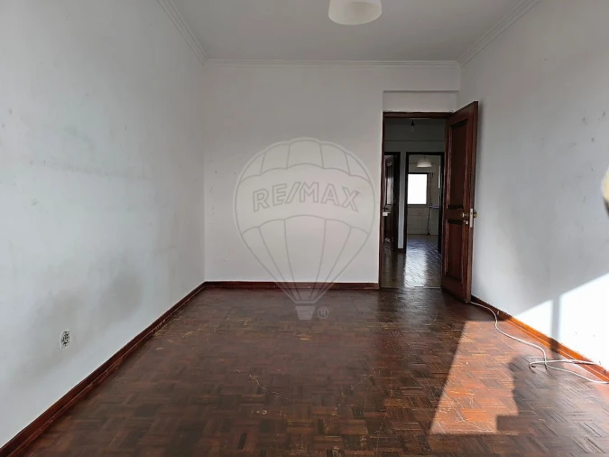 Apartamento T2 para Venda em Queluz e Belas Foto 13
