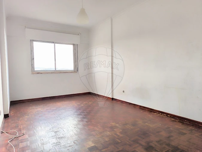 Apartamento T2 para Venda em Queluz e Belas Foto 11