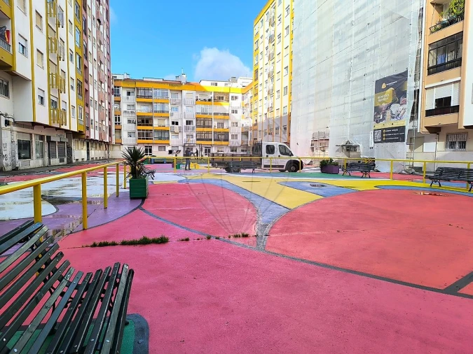 Apartamento T2 para Venda em Queluz e Belas Foto 39