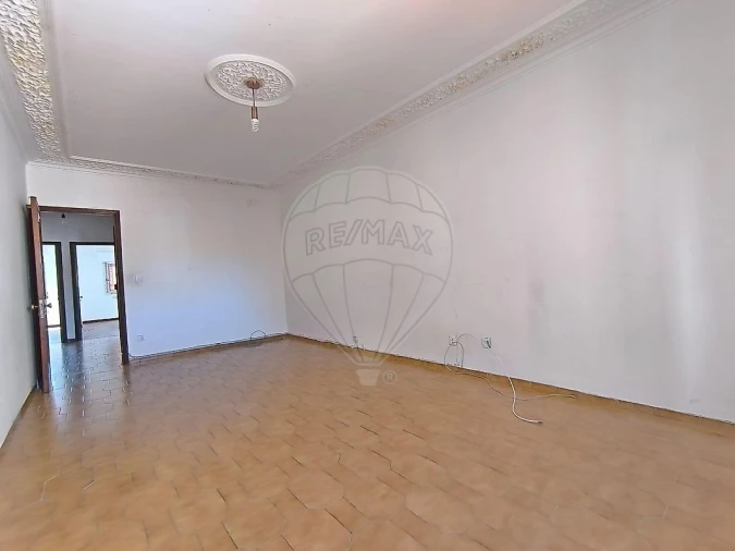 Apartamento T2 para Venda em Queluz e Belas Foto 8