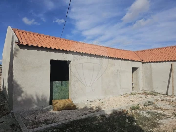 Moradia T3 para Venda em Povoa da Isenta