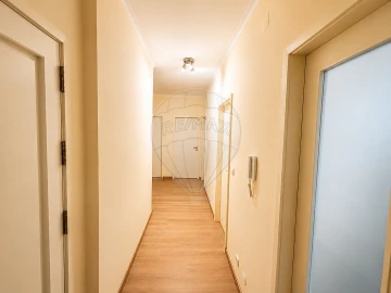 Apartamento T2 para Venda em Mafamude e Vilar do Paraíso