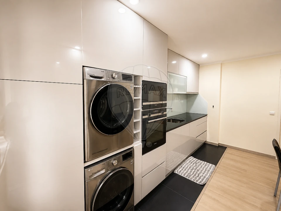 Apartamento T2 para Venda em Mafamude e Vilar do Paraíso Foto 8