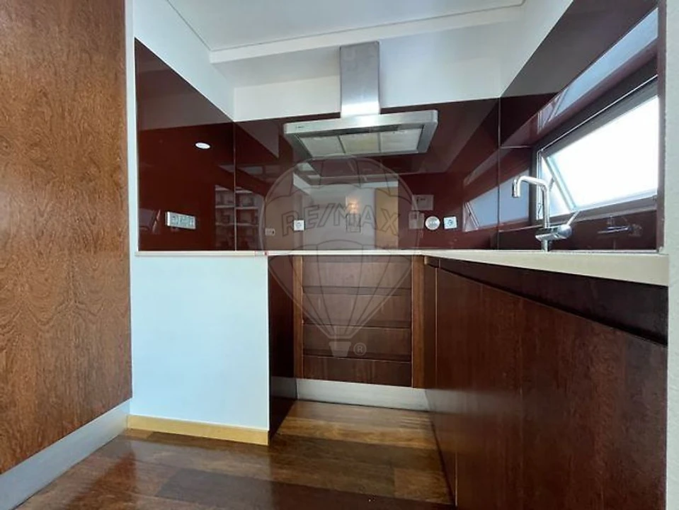 Apartamento T1 para Arrendamento em Glória e Vera Cruz Foto 5