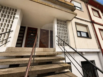 Apartamento T1 para Venda em Oliveira do Douro