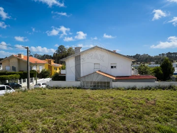 Terreno para Venda em Serzedo e Perosinho