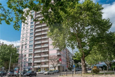 Apartamento T2 para Arrendamento em Benfica