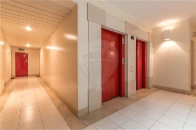 Apartamento T2 para Arrendamento em Benfica