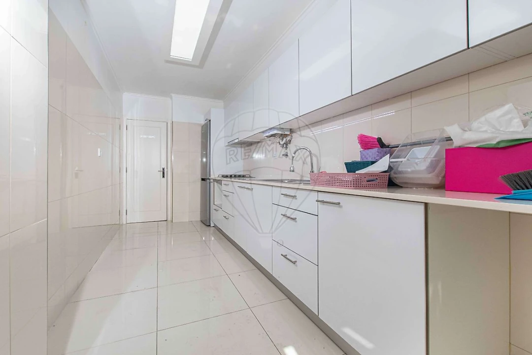 Apartamento T2 para Venda em São Domingos de Benfica Foto 31