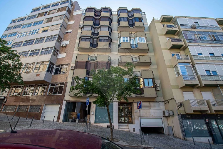 Apartamento T2 para Venda em São Domingos de Benfica Foto 14