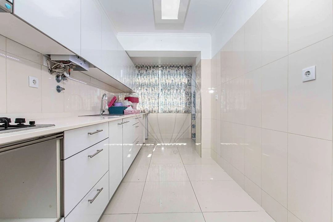 Apartamento T2 para Venda em São Domingos de Benfica Foto 30