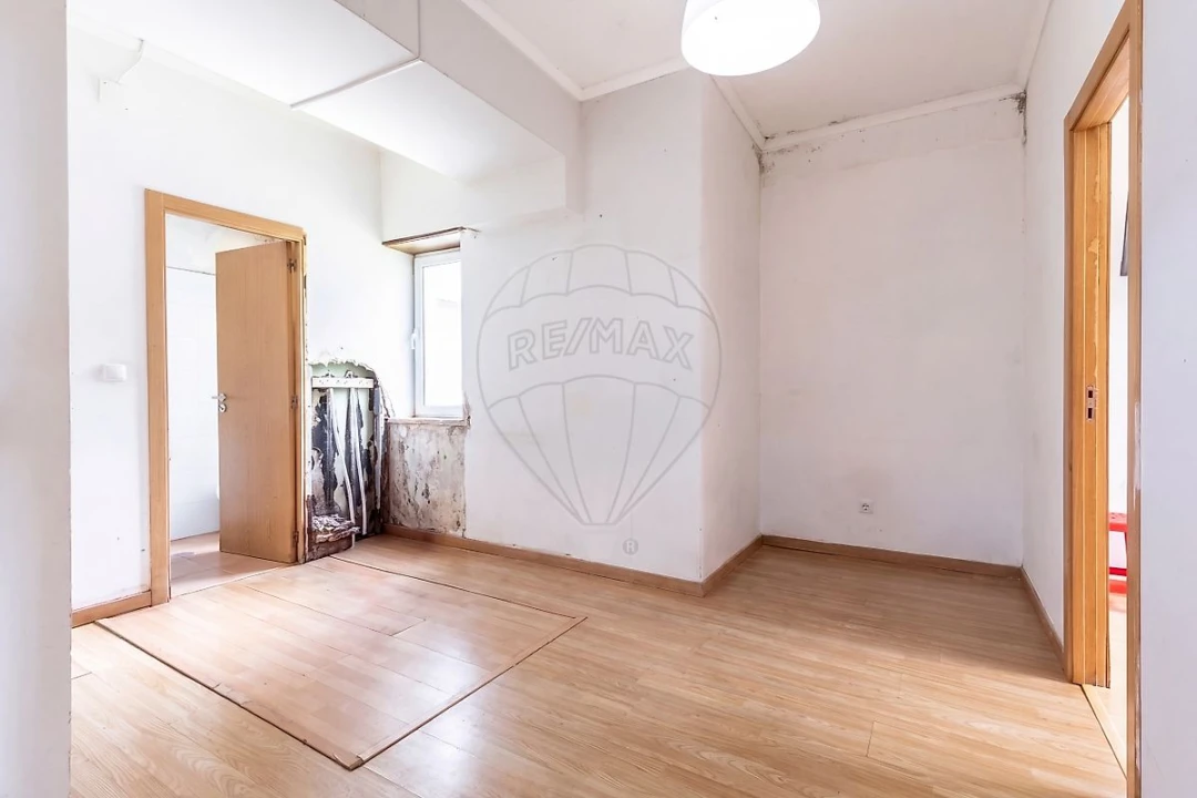 Apartamento T3 para Venda em Rio de Mouro Foto 3