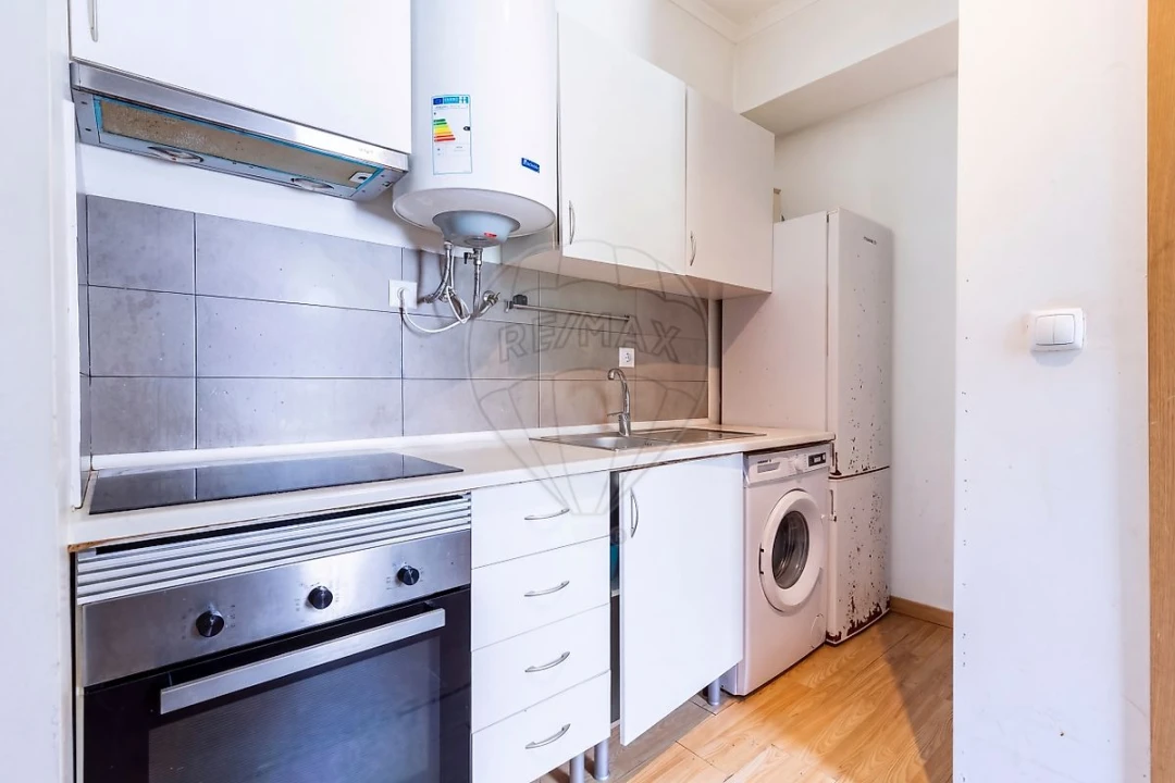 Apartamento T3 para Venda em Rio de Mouro Foto 4