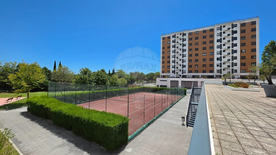 Apartamento T2 para Arrendamento em Carnaxide e Queijas Foto 9