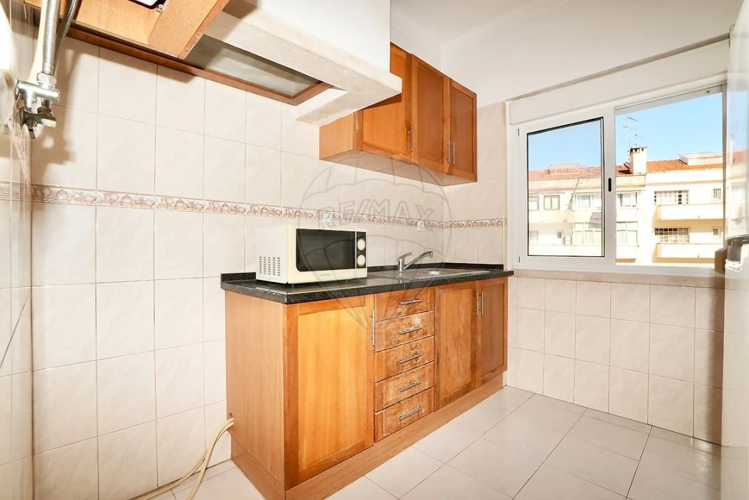 Apartamento T1 para Venda em Alverca do Ribatejo e Sobralinho Foto 4
