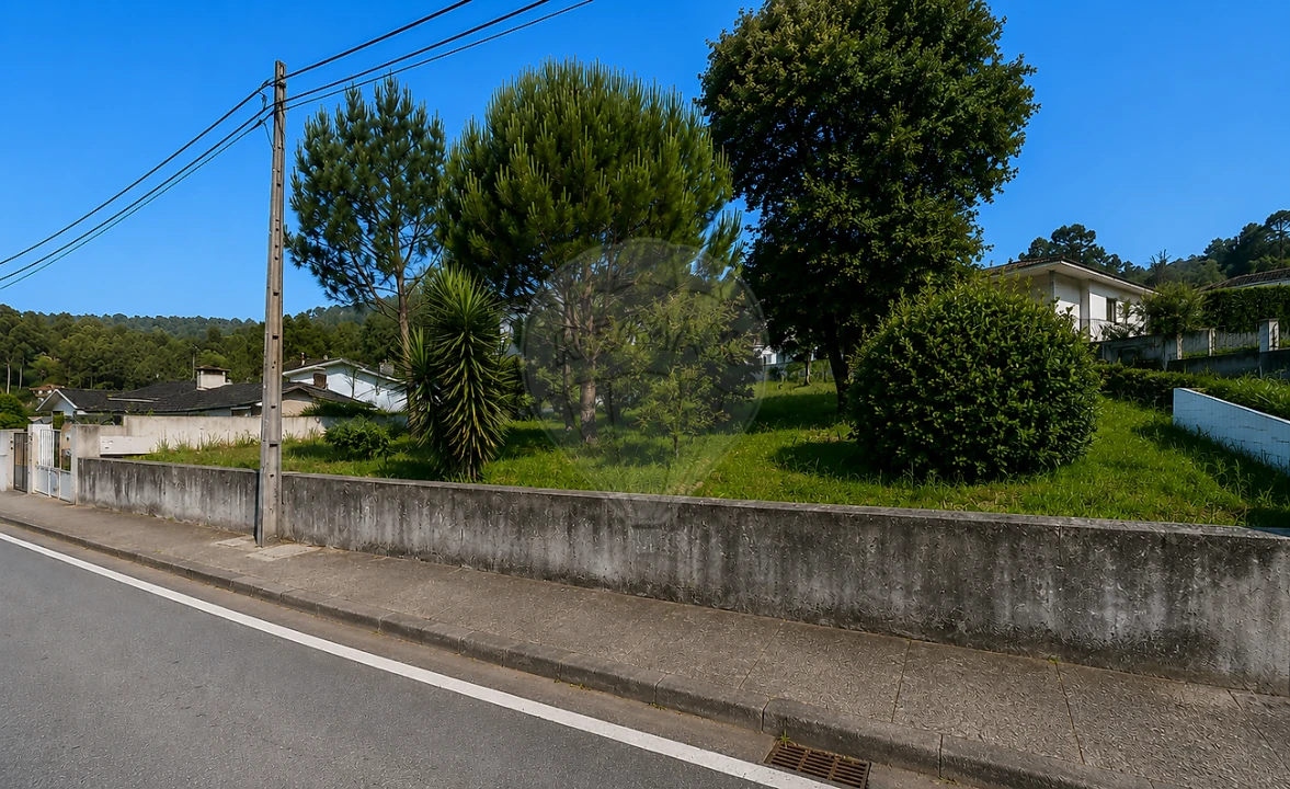 Terreno para Venda em Fiães Foto 1