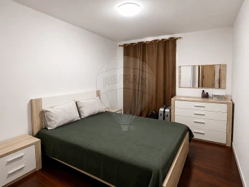Apartamento T3 para Venda em Carregado e Cadafais