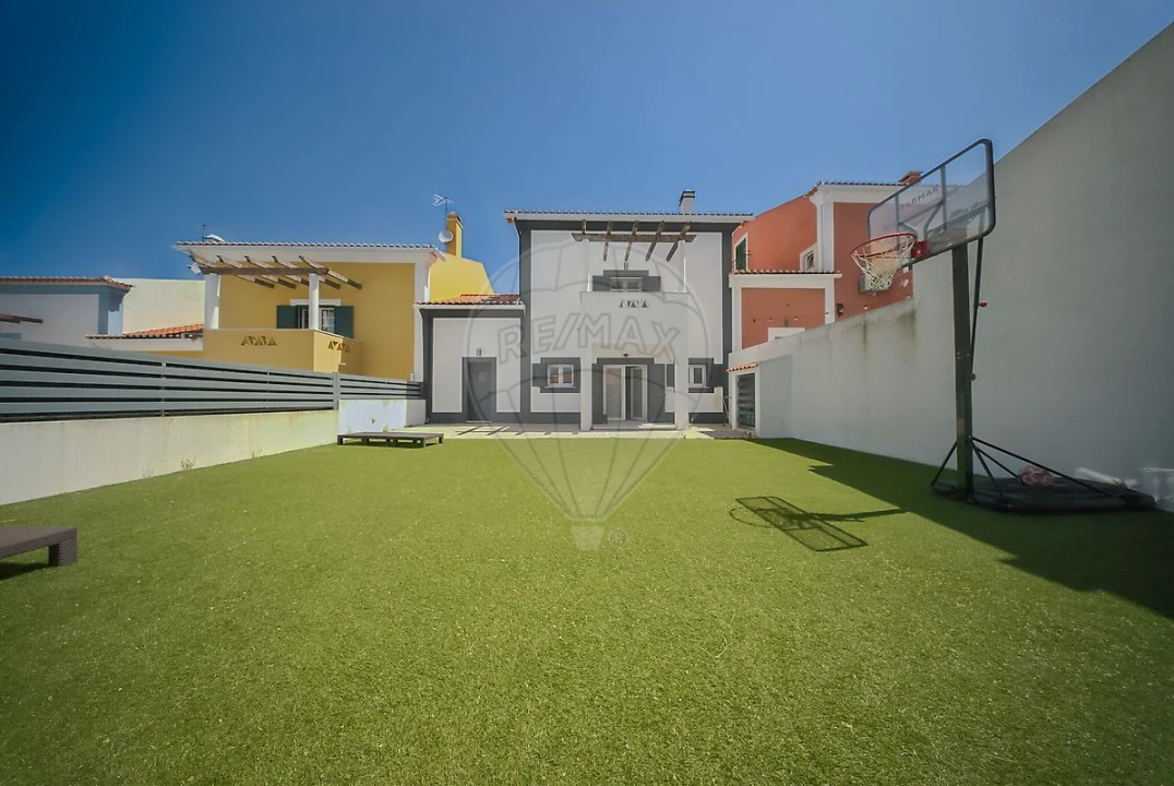 Moradia T3 para Venda em Alenquer (Santo Estêvão e Triana) Foto 26