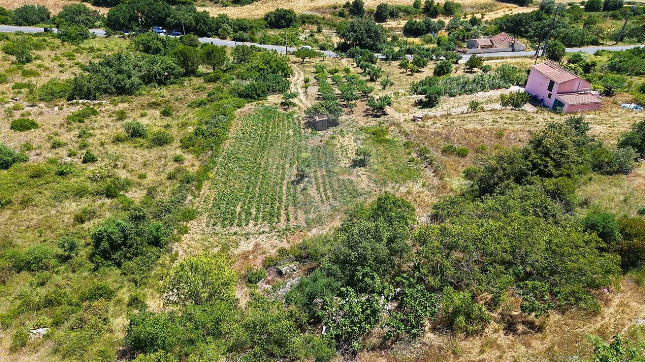 Terreno para Venda em Santiago dos Velhos Foto 12