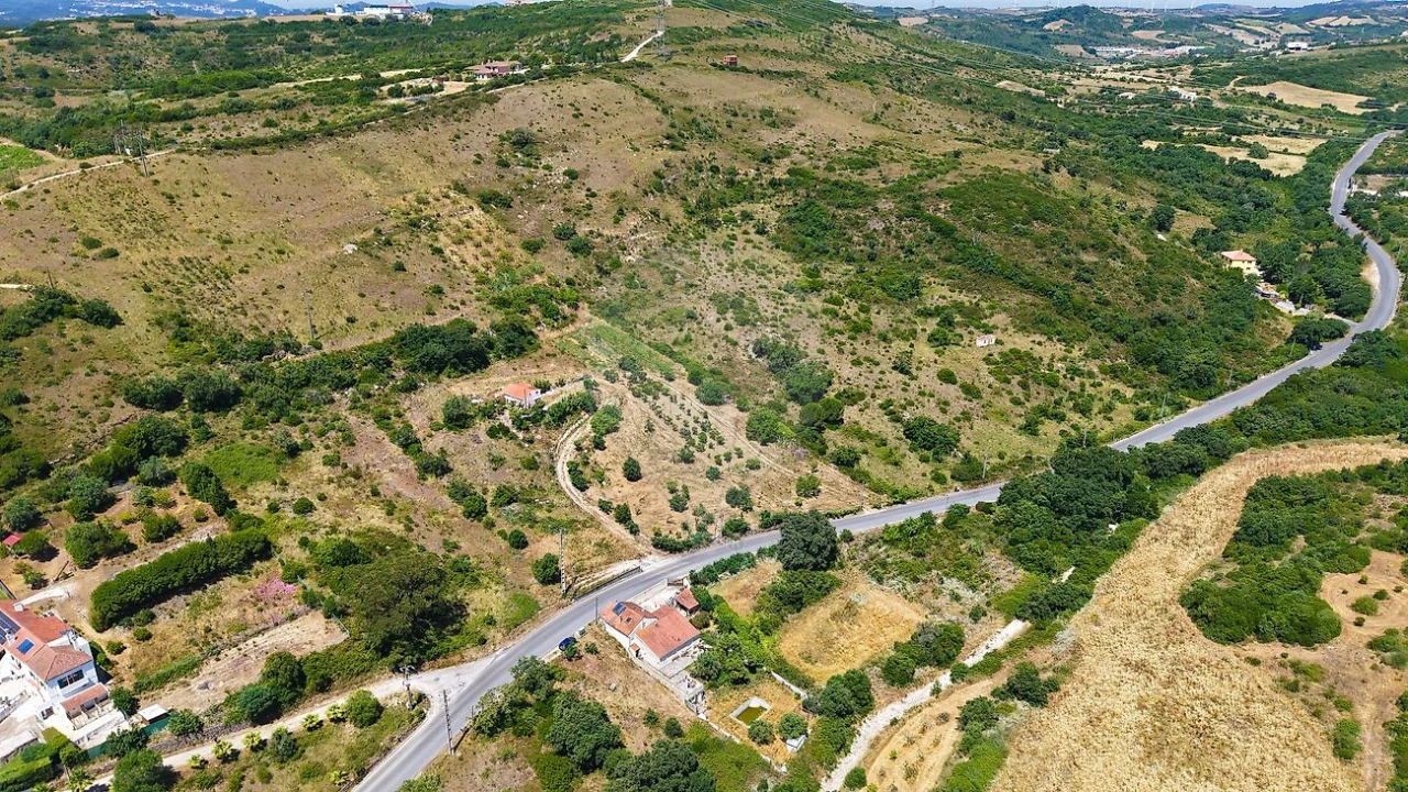 Terreno para Venda em Santiago dos Velhos Foto 1