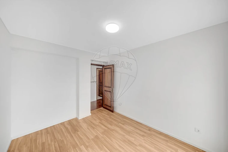 Apartamento T3 para Venda em Gafanha da Nazaré Foto 13