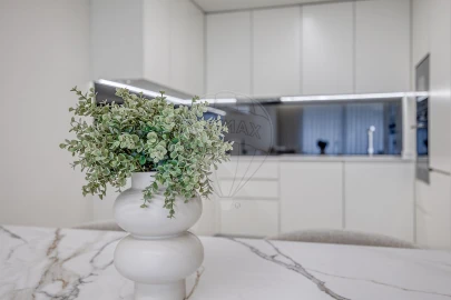 Apartamento T1 para Arrendamento em Madalena