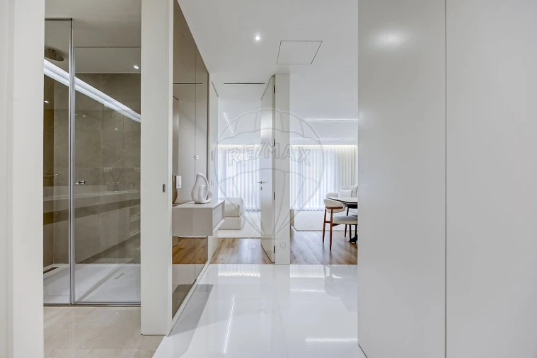 Apartamento T1 para Arrendamento em Madalena Foto 19