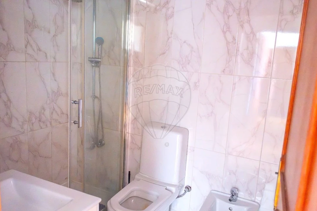 Apartamento T2 para Venda em Braga (Maximinos, Sé e Cividade) Foto 1