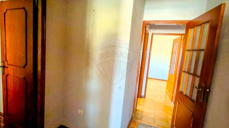 Apartamento T2 para Venda em Braga (Maximinos, Sé e Cividade) Foto 13