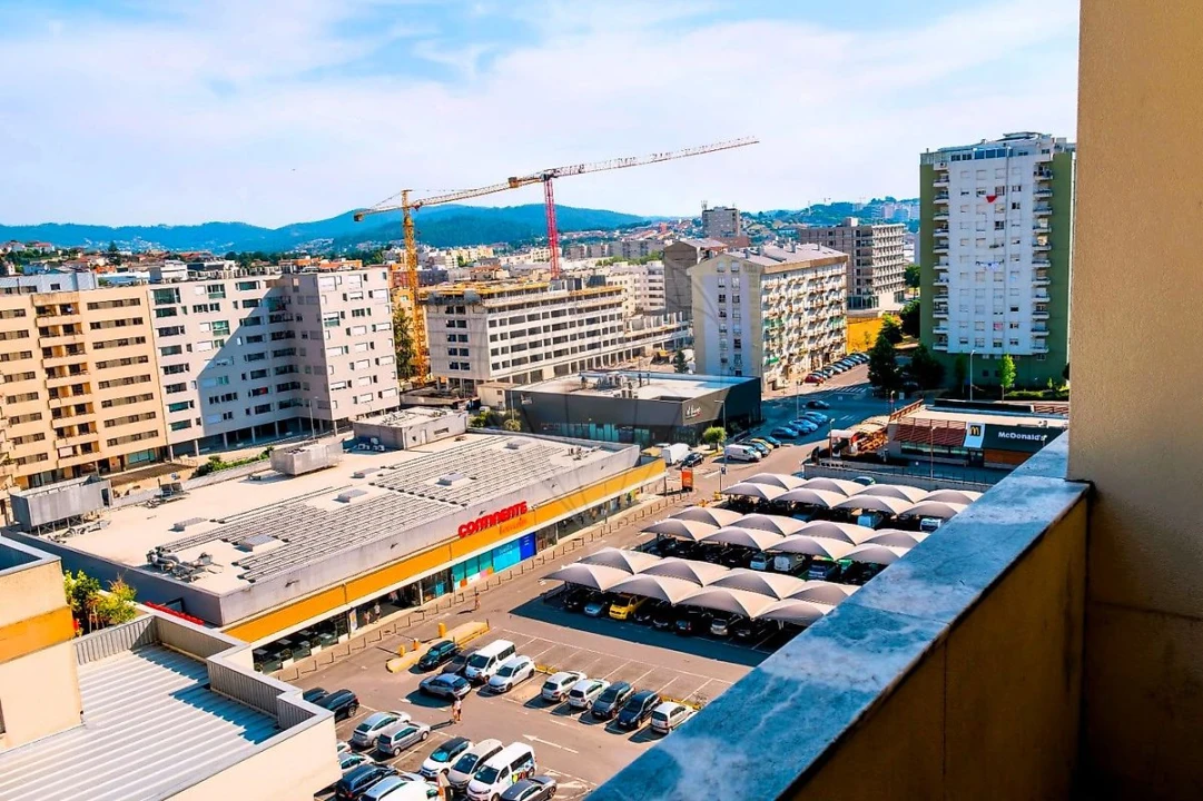 Apartamento T2 para Venda em Braga (Maximinos, Sé e Cividade) Foto 10