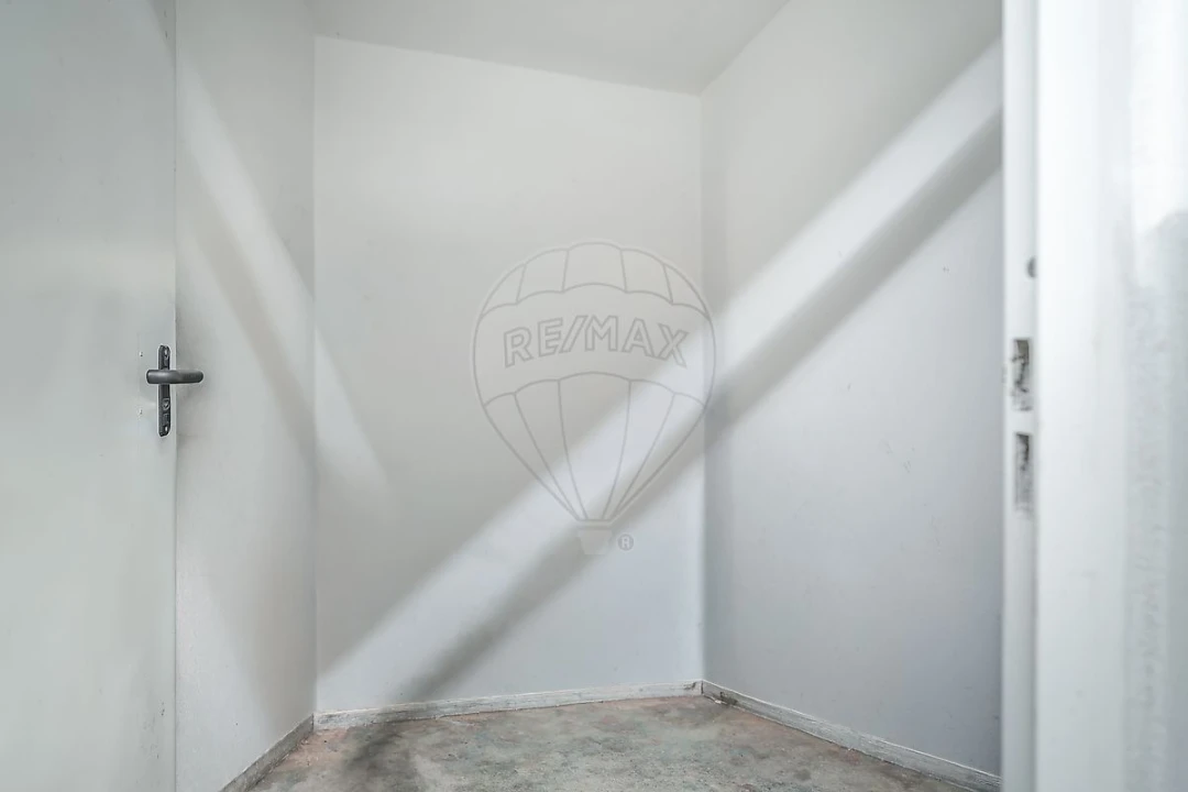 Apartamento T3 para Venda em Madalena Foto 33