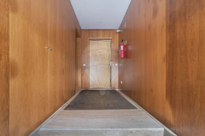 Apartamento T3 para Venda em Madalena