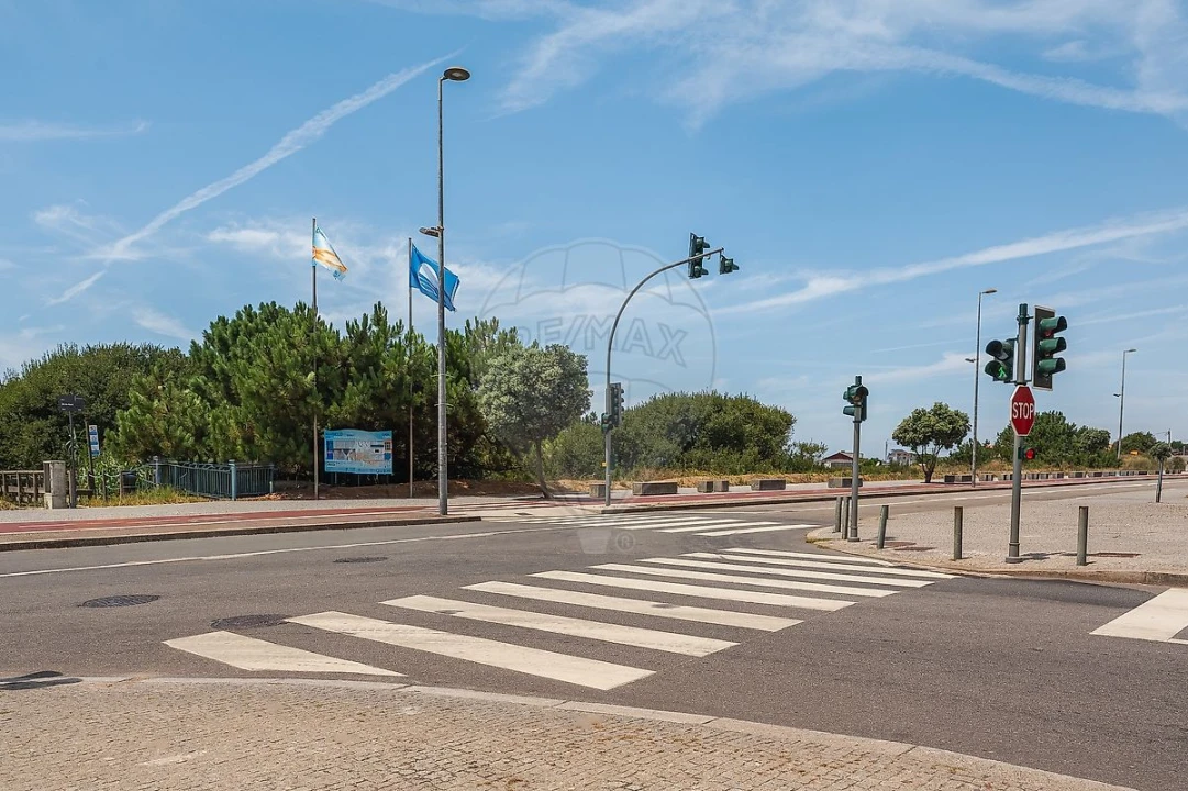 Apartamento T3 para Venda em Madalena Foto 37